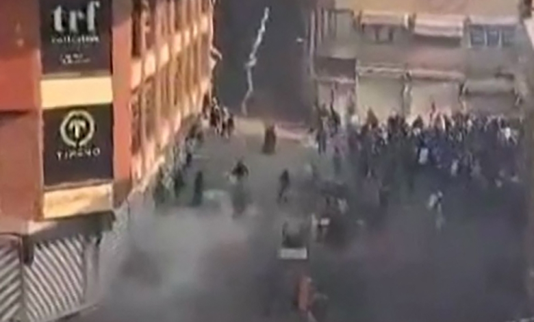 قتلى احتجاجات إيران يتجاوزون 700 وترامب يهدد بضربات جوية