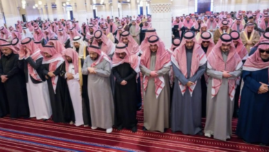 The Governor of Riyadh performs funeral prayers for Prince Bandar bin Abdullah and Princess Moudi