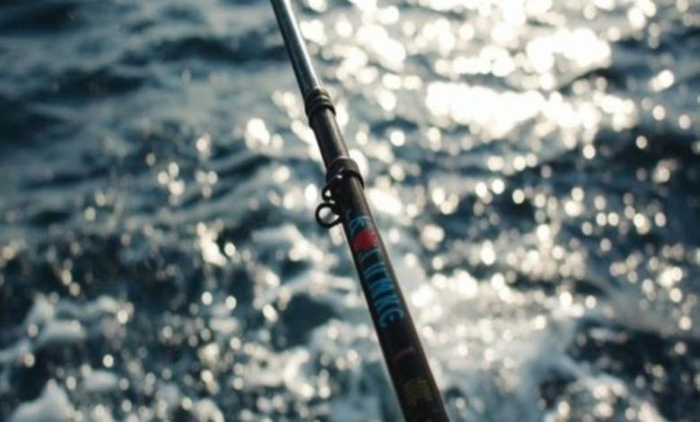 Jeddah border guards apprehend a violator of marine fishing regulations