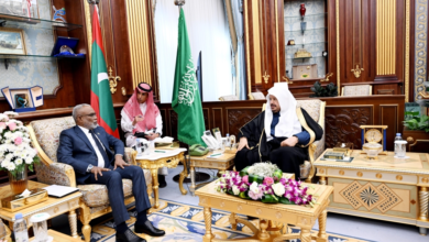 رئيس مجلس الشورى يبحث التعاون البرلماني مع رئيس برلمان المالديف