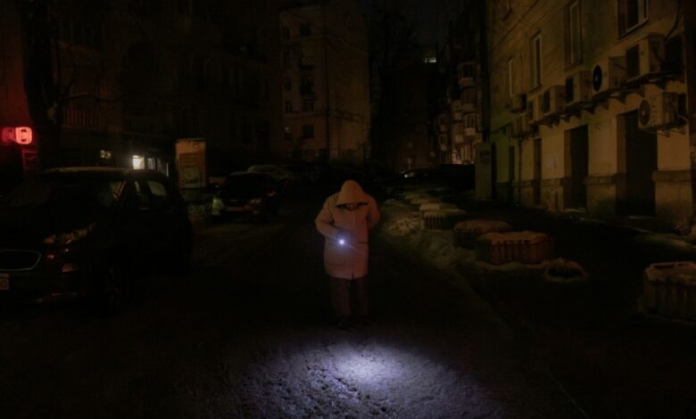 نزوح 600 ألف من كييف بسبب استهداف الطاقة والبرد القارس