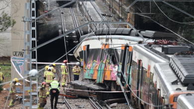 إسبانيا تعلق قطارات كاتالونيا بعد حادث برشلونة المأساوي