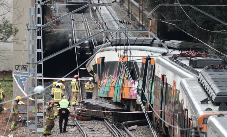 إسبانيا تعلق قطارات كاتالونيا بعد حادث برشلونة المأساوي
