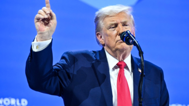 ترامب وغرينلاند: حقيقة استخدام القوة ومطالب الاستحواذ في دافوس