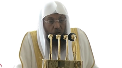 خطيب المسجد الحرام: حسن اختيار الصديق أمان للشباب