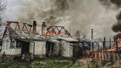 مقتل 4 وإصابة 5 في غارة روسية على دونيتسك شرق أوكرانيا