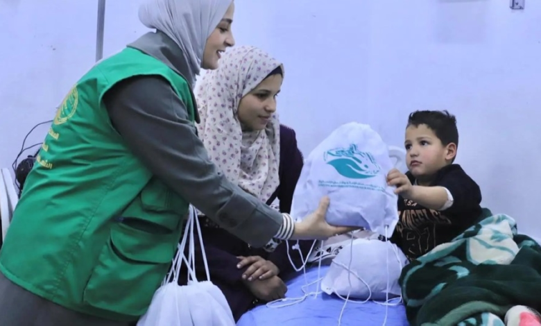 السعودية تغيث غزة: توزيع كسوة الشتاء في المستشفيات والمراكز الصحية