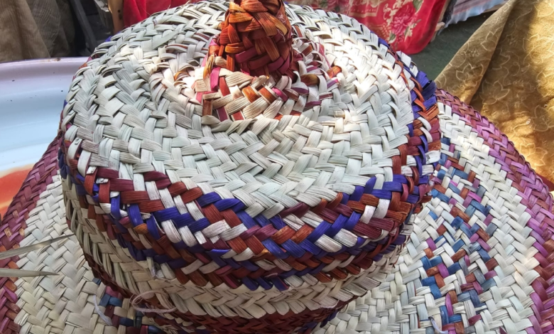 Palm frond weaving in Qatif: The heritage of the forefathers lives on in the hands of the sons