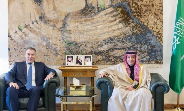 Al-Khuraiji discusses the latest developments in the Sudanese crisis with the Swiss envoy