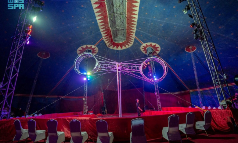 السيرك العالمي في رالي حائل 2026: عروض ترفيهية عالمية