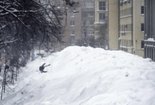 موسكو تسجل أسوأ تساقط للثلوج في يناير منذ 200 عام