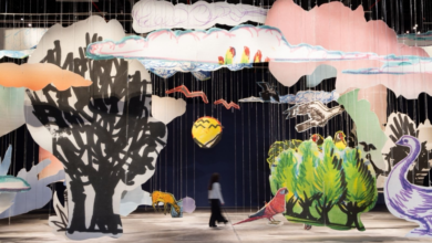 افتتاح بينالي الدرعية للفن المعاصر 2026 بعنوان في الحِلّ والترحال