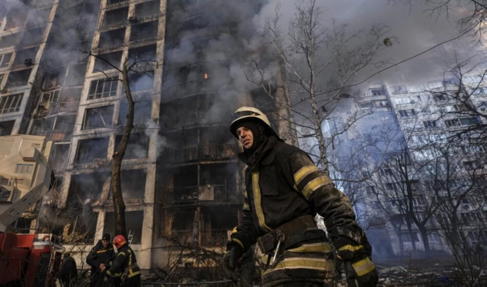 بطلب من ترامب.. روسيا تعلن وقف الضربات على كييف حتى هذا الموعد - وكالات