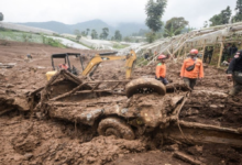 انهيار التربة في إندونيسيا: 53 قتيلًا ودمار واسع في جاوة