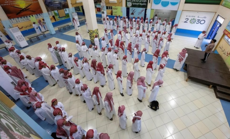 The Ministry of Education abolishes regional spokespersons and adopts centralized governance