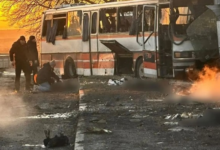 مسيّرة روسية تقتل 12 شخصاً في هجوم على حافلة بشرق أوكرانيا