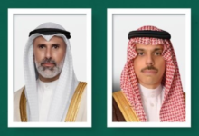 فيصل بن فرحان يهنئ وزير خارجية الكويت ويبحثان قضايا المنطقة
