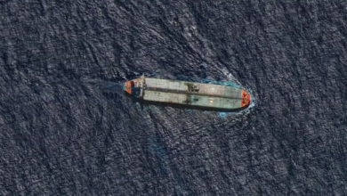 الأسطول المظلم: حقائق عن 800 سفينة تهرب النفط وتتحدى العقوبات