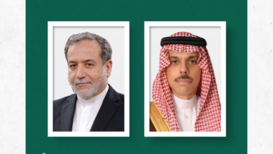 فيصل بن فرحان وعراقجي يؤكدان أهمية الحوار لأمن المنطقة