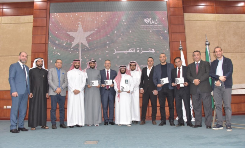 الكلية التطبيقية بالدمام تُكرم المتميزين بجائزة العطاء السنوية