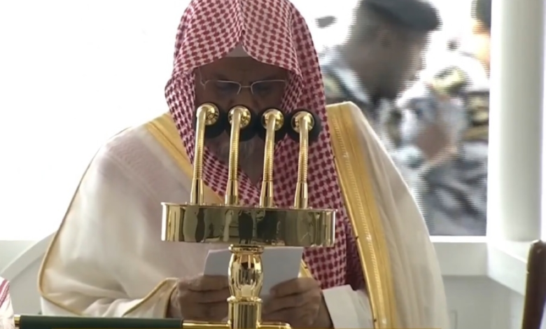 خطبة المسجد الحرام: صالح بن حميد يوضح طريق صلاح القلب والزهد