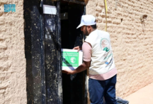 مركز الملك سلمان يوزع تموراً في حضرموت وشبوة ضمن خطة 2026