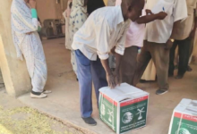 مركز الملك سلمان للإغاثة يوزع مساعدات في السودان ولبنان وبوركينا فاسو