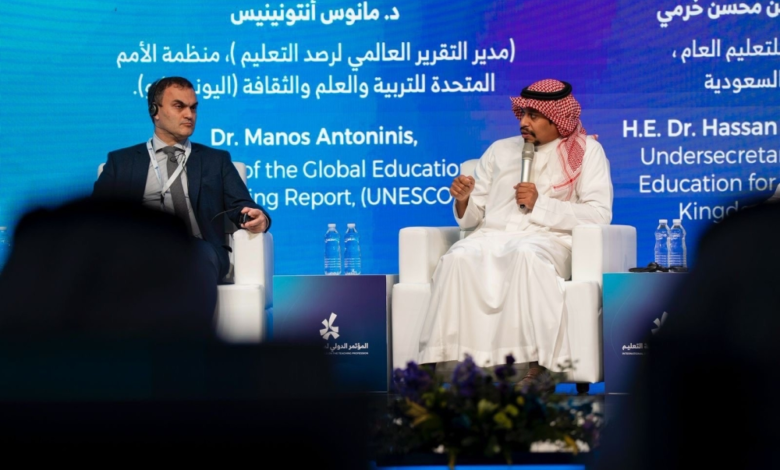 التعليم في مؤتمر عُمان: المعلم ركيزة والذكاء الاصطناعي أداة