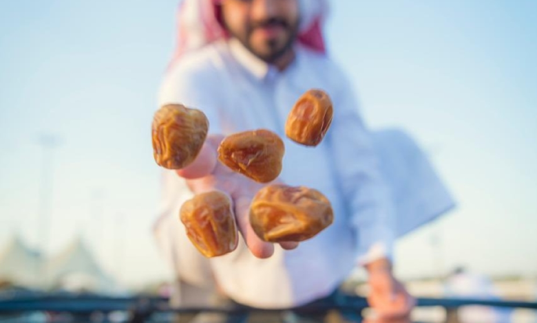 دكان الطيبين في مهرجان التمور بدومة الجندل: تراث وذكريات