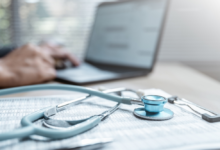 السعودية: ضوابط جديدة لإعادة تقويم الممارسين الصحيين