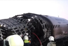 سقوط طائرة في مطار مقديشو ونجاة الركاب - تفاصيل الحادث