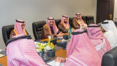 وزير الصناعة يبحث توطين الصناعات العسكرية لمعرض الدفاع 2026