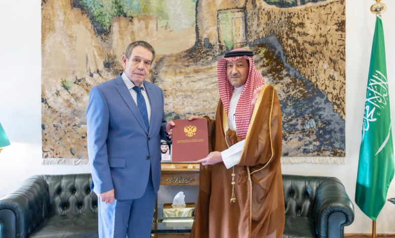 وزير الخارجية السعودي يتلقى رسالة من لافروف لتعزيز العلاقات