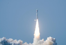 الصين تطلق 7 أقمار اصطناعية بصاروخ سمارت دراغون-3 من البحر