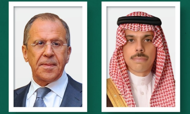Faisal bin Farhan discusses strengthening Saudi-Russian relations with Lavrov