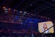 حفل أصالة في موسم الرياض يشعل مسرح محمد عبده أرينا