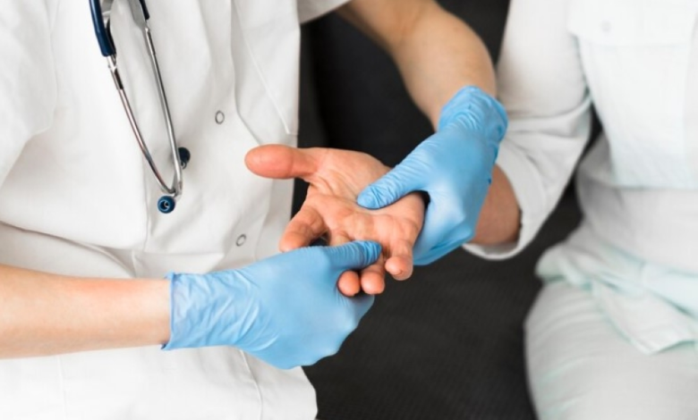 Causes of persistent cold extremities: When is it a warning sign?