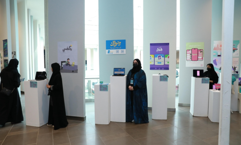 جامعة جدة تختتم معرض خريجات تصميم الجرافيك بمشاريع مبتكرة
