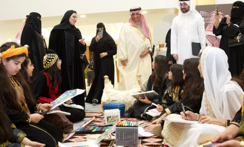 وزير التعليم يفتتح مهرجان الفنون الطلابية احتفاءً بيوم التأسيس