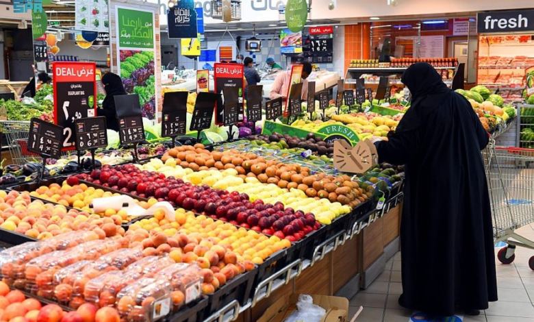 انتعاش اقتصاد مكة في رمضان: حراك تجاري واستعدادات خدمية