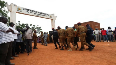 مقتل 10 في هجمات جهادية استهدفت مواقع عسكرية ببوركينا فاسو