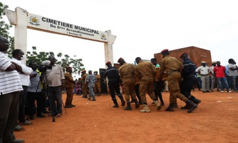 مقتل 10 في هجمات جهادية استهدفت مواقع عسكرية ببوركينا فاسو