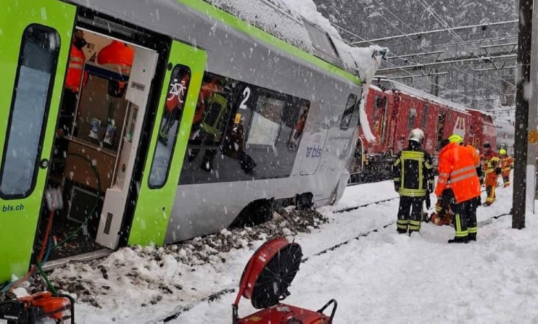 Train derailment in the Swiss Alps: 5 injured, investigation underway