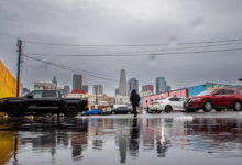 تحذير القنصلية السعودية في لوس أنجلوس من الأمطار الغزيرة