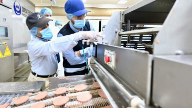 إغلاق منشآت غذائية بمكة وغرامات تصل لـ 10 ملايين ريال