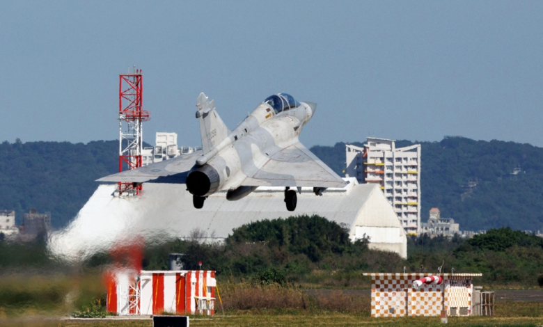 ترامب يحسم قريباً ملف تسليح تايوان وسط تحذيرات صينية