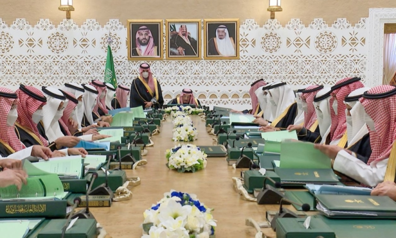 مجلس الوزراء يهنئ برمضان ويعلن استقبال 19.5 مليون معتمر