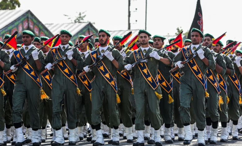 إيران تهدد بالرد على أمريكا وسط تصاعد التوتر النووي