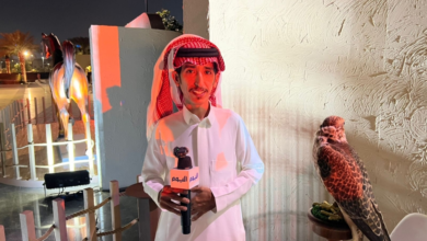 الصقور في يوم التأسيس: رمز تراثي يعزز الهوية الوطنية السعودية