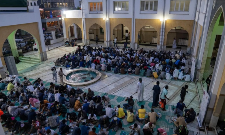 برنامج إفطار خادم الحرمين الشريفين يجمع 2000 صائم في كينيا